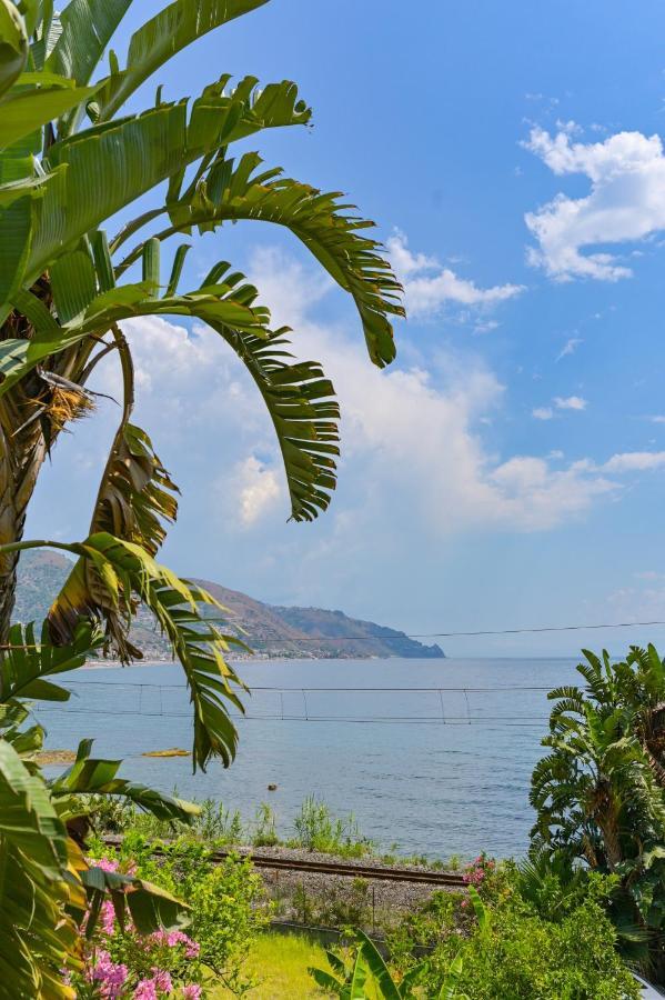 Hotel Baia Delle Sirene Таормина Экстерьер фото