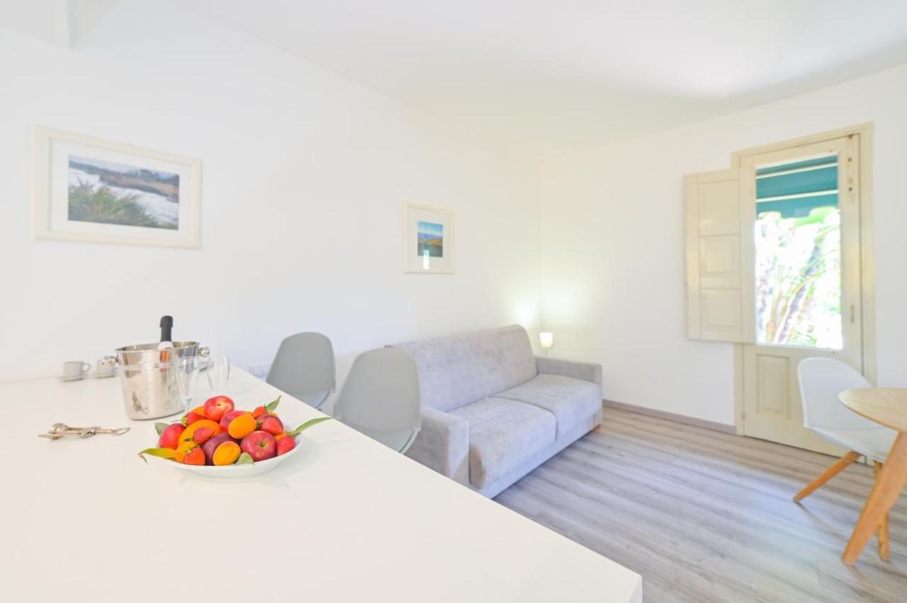 Hotel Baia Delle Sirene Таормина Экстерьер фото