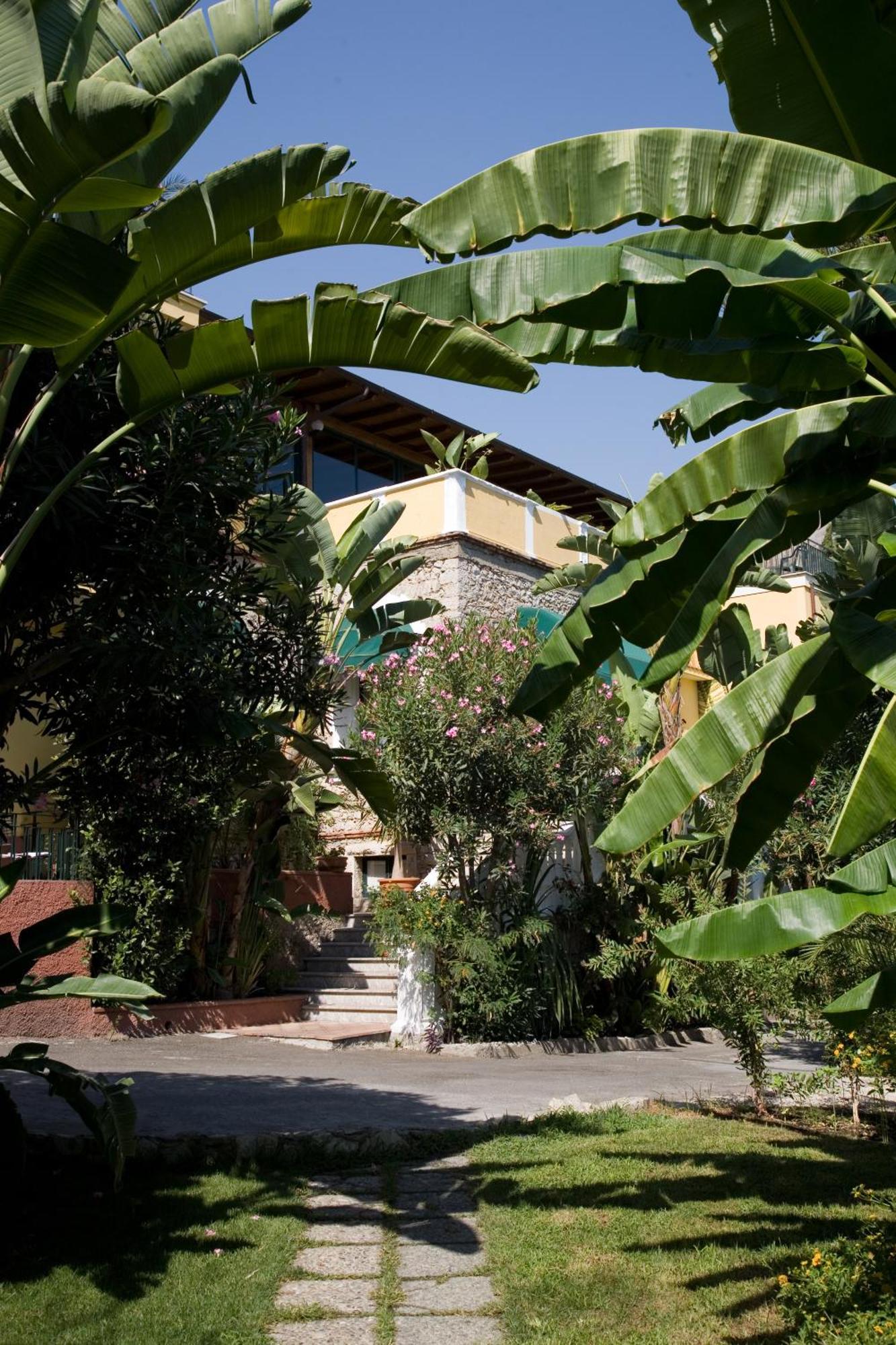 Hotel Baia Delle Sirene Таормина Экстерьер фото
