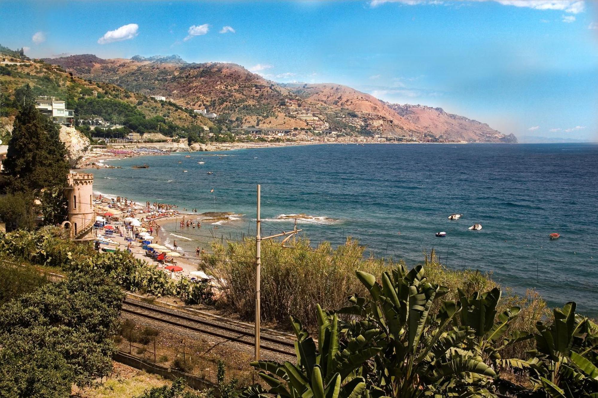 Hotel Baia Delle Sirene Таормина Экстерьер фото